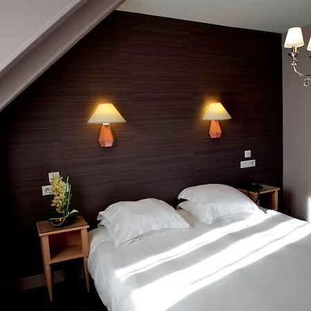 Grand De Courtoisville - Piscine & Spa, The Originals Relais Szálloda 4*