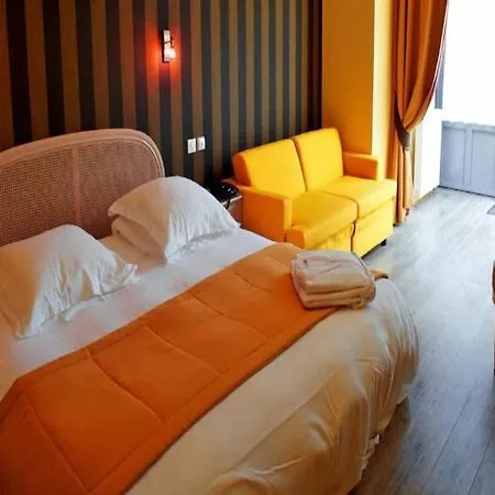 Grand De Courtoisville - Piscine & Spa, The Originals Relais Saint Malo