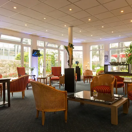 Grand De Courtoisville - Piscine & Spa, The Originals Relais Szálloda 4*