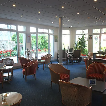 Grand De Courtoisville - Piscine & Spa, The Originals Relais Szálloda 4*