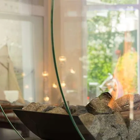 Grand De Courtoisville - Piscine & Spa, The Originals Relais ホテル
