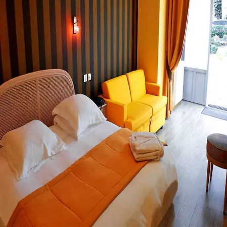 Grand De Courtoisville - Piscine & Spa, The Originals Relais サン・マロ