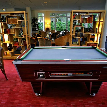 ホテル Grand De Courtoisville - Piscine & Spa, The Originals Relais サン・マロ